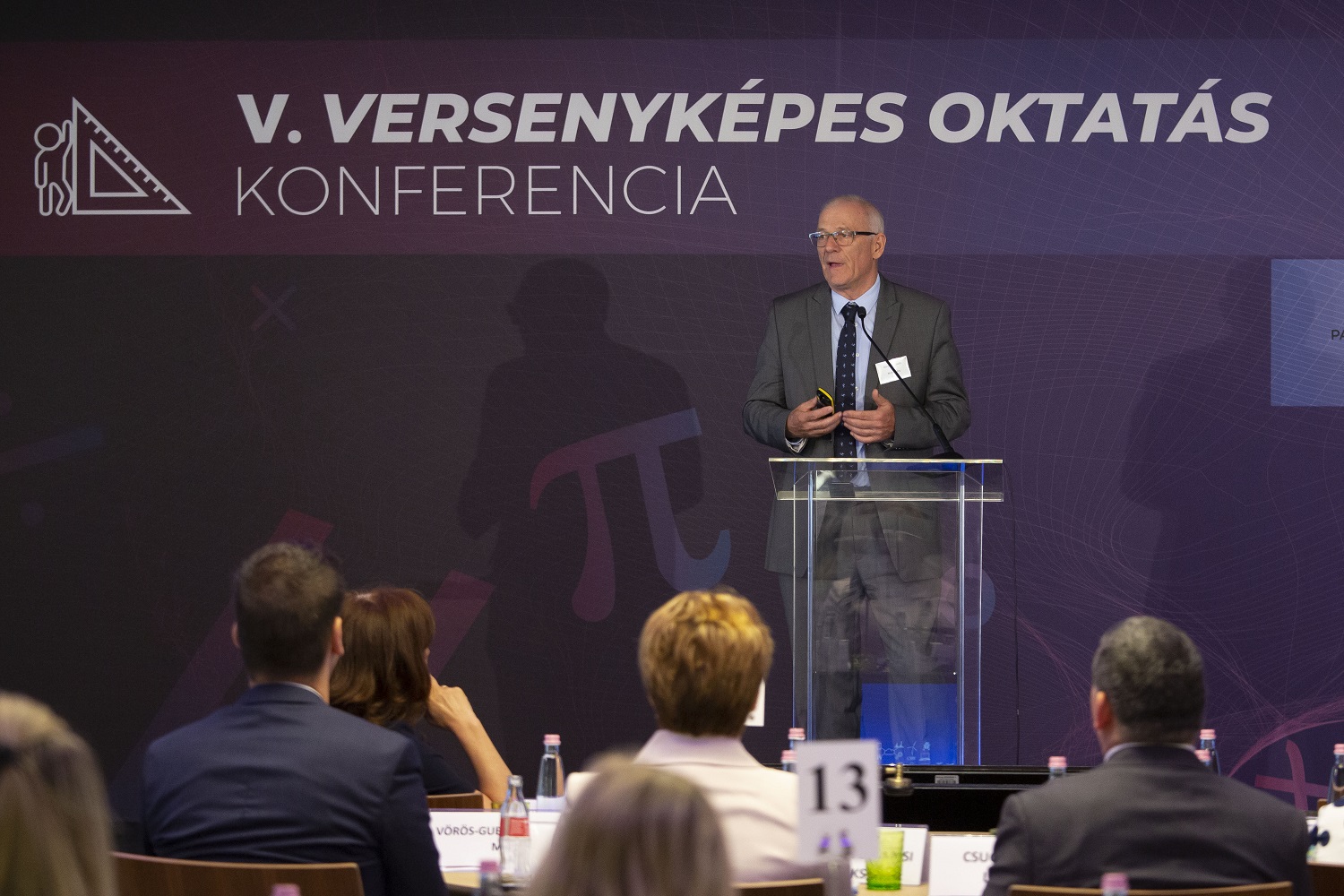 Keynote Speaker László Ábrahám