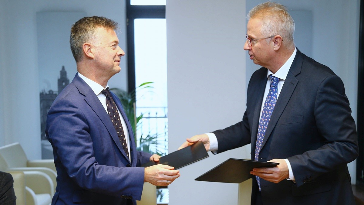 President Bársony and Minister Trócsányi