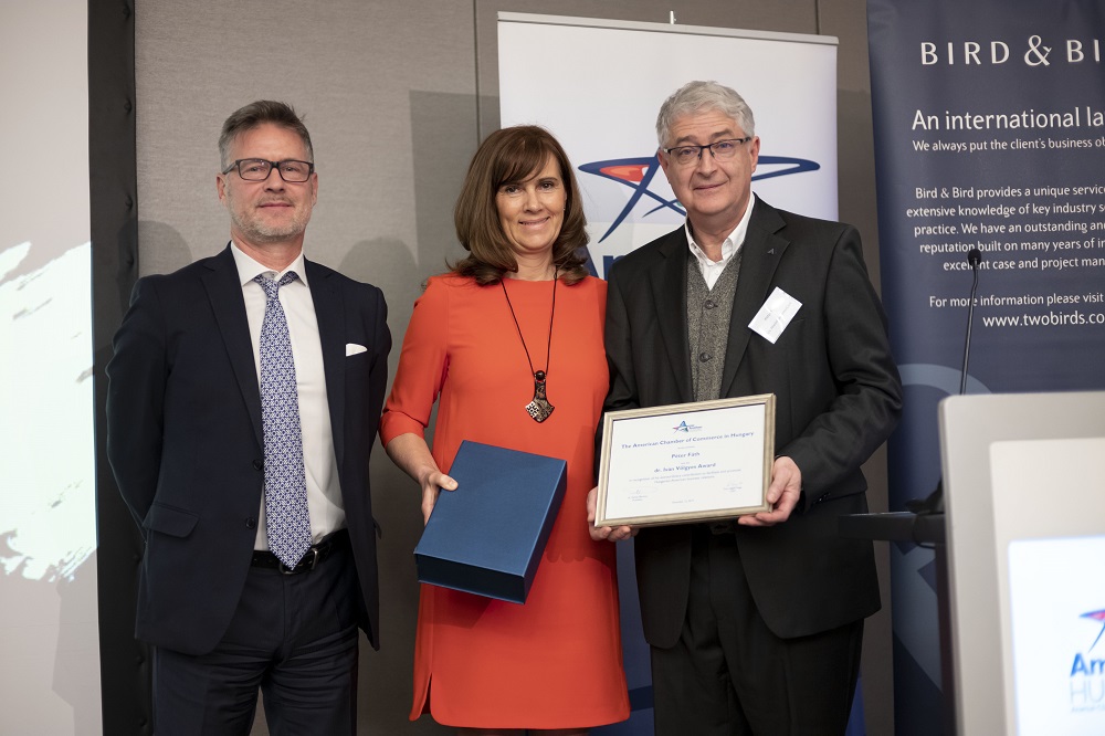 President Bársony, CEO Lippai-Nagy, new Völgyes Award recipient Péter Fáth