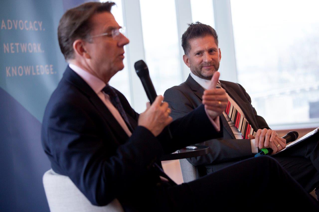 Ambassador Iain Lindsay speaking to AmCham Members