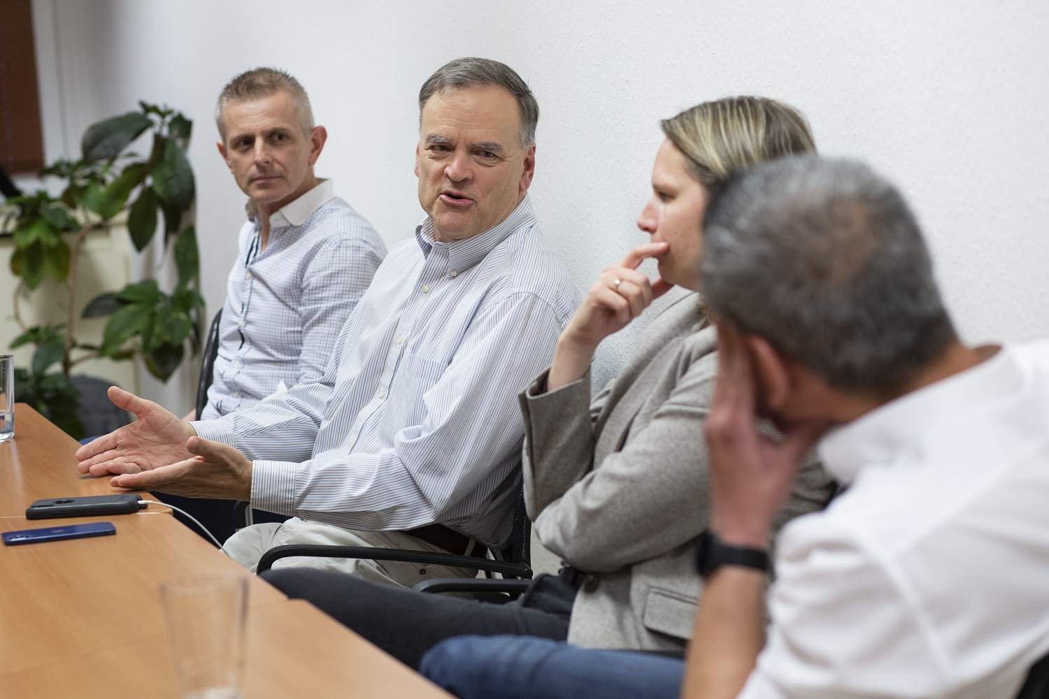 HR committee meeting on financial wellbeing